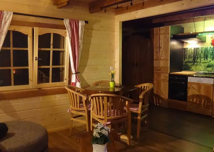 Holzhaus Waldwichtel am Wald und See